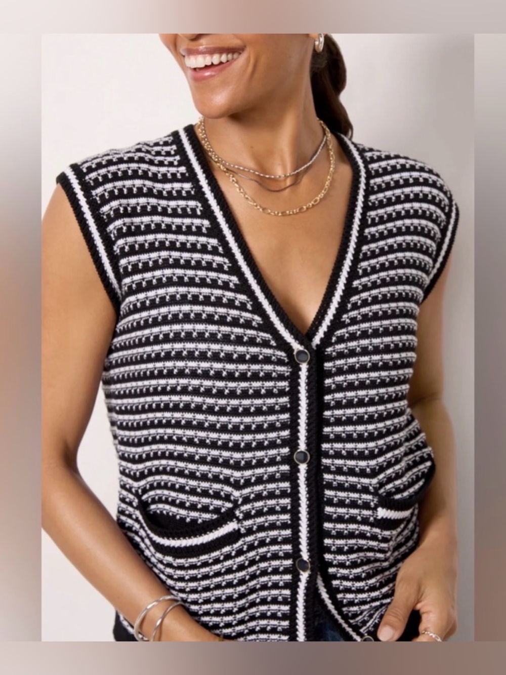 NWT Evereve Willa Lady Like Sweater Vest Black White Knit Button Front - Medium